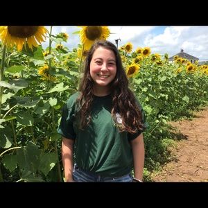 Meet your Posher, Elizabeth